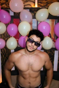 AUSTIN_GREGOR01 Public Pic 3