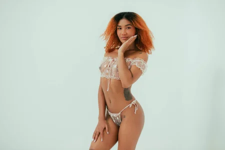 ImaniOkoye: Try my lips!😏💘 ( фото)