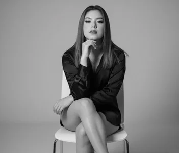 Madelin_carterのNew photosの枚の写真