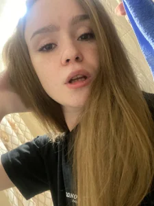 VirginaCoty Honey 🍯  2টি ছবি
