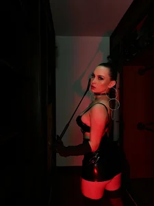 AliceHarper_ Are you ready to be dominated by me? Pic 8
