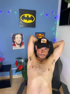 maxxx_L HEY NEW BRAIN NEW COCK! Bilde 2