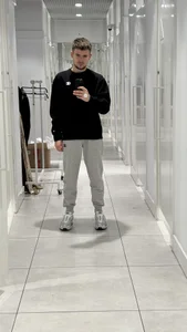 BeZpEcHaLi Public Foto