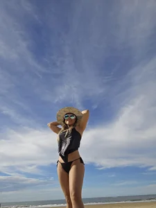 AnyraVelvet Beach Poză 2