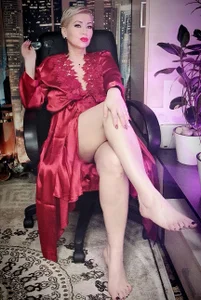 Aimee_Hot_MILF: Public-2 ( 8 фото)