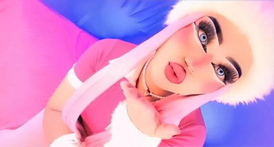 Valentina_Smith2 Public Pic 3