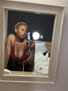 Public de MelaninLeanne  Imagens