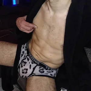 HeverlonPrivate Public صورة واحدة|HeverlonPrivate Public صورتان|HeverlonPrivate Public  3 صور|HeverlonPrivate Public  3 صورة