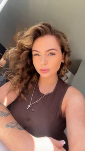 RubyMonroees XXX nøgenfoto 7