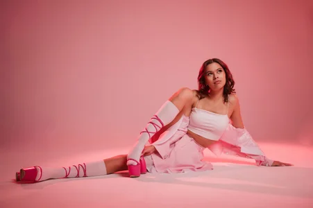 Wrapped in Pink de PollyLanders  4 Imagens