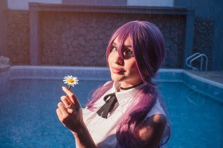 GigiBelli under my pool รูป  2