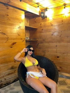 tifanymonroe night pool💛 Pic 6