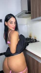 AngelineConnor: What will we cook today🤪? ( 2 фото)