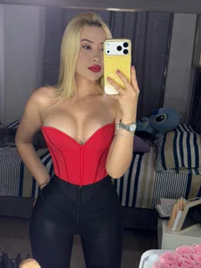 Emii_Sweet Come talk to me on the live stream Foto