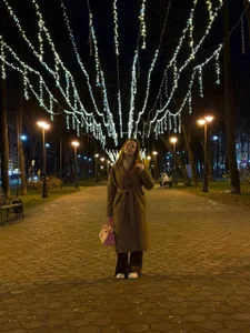 AmmyHollyThere’s nothing better than going for a walk on such a lovely evening Bild 2