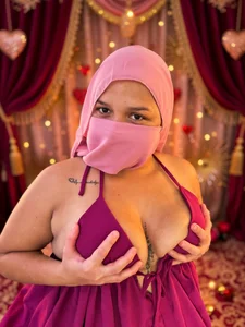 HeyNayla Public Hình