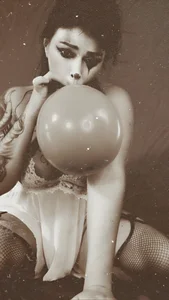 Welcum to the Late Night Circus 🎪 You can be a slut on purpose