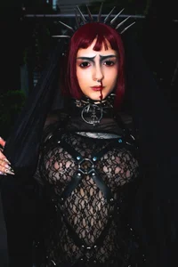 Agatha_BDSMのHOLY!の 6枚の写真