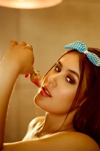 LexyRobert You want to eat me all hummmm 🍓🍓🍰 Poză 3