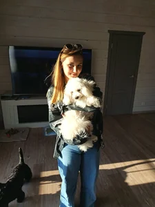 HazelMuggeo Public Pic 4