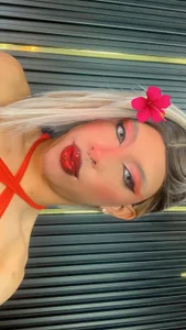 <3<3 de AndyBlake_  2 Imagens