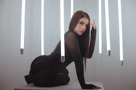 MelanieHudson_ I Am Light In Your Darkness Pic 2