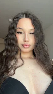 AlissMeows Kiss Pic 2