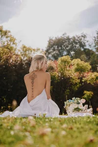 Let's have a date de mia-reeves  4 Imagens