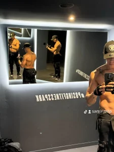 SamFury Public Pic