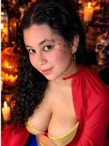 griselle_rousse This is Halloween Pic