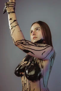 morita_mei When art touches the skin, desire becomes art 🖌 Billede