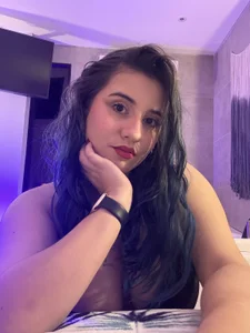 Lana_Herondale Public Pic 3