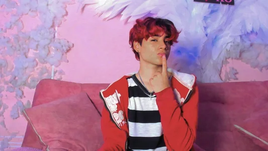 Leo_GlowのAngel in redの 3枚の写真