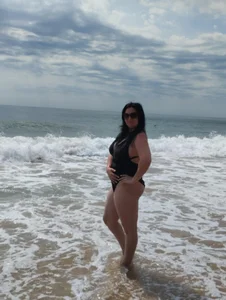 EstelHoney: Public ( 4 фото)