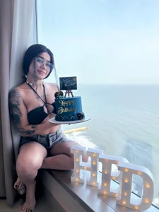 Liz_rogers_x Public Immagine 