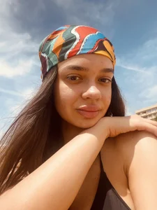 Miss_Medyson Public  3টি ছবি