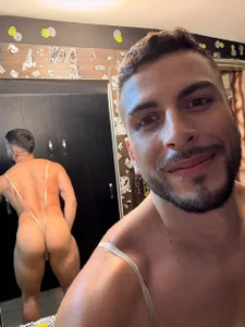 bayronfit kullanıcısının 2025 albümü -  2 fotoğraf