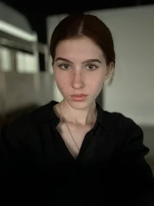 GwenRitson Public صورة واحدة|GwenRitson Public صورتان|GwenRitson Public  3 صور|GwenRitson Public  3 صورة