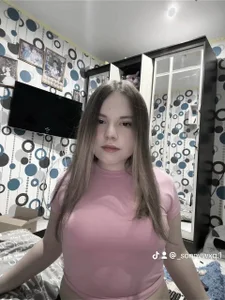 LianalimonLi Hi i am Liana Pic