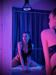 MistressKarla1のPublicの 2枚の写真