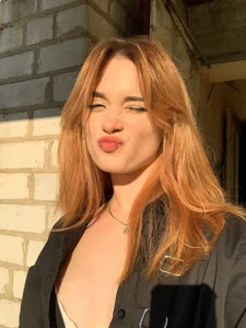 liana_kisses my fav day💫 Foto 4