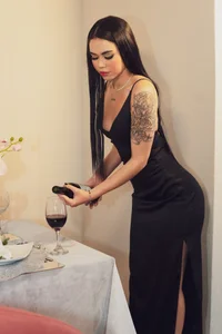 Nicorobinn: 🖤🤍 ( 2 фото)