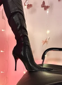 VivienLeeigh High-heeled leather boots👠 Pic 3