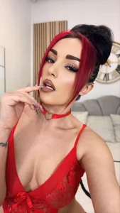 MeganFoxiyyy's XXX Nude Photo 1