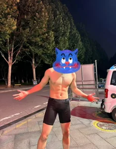 Jie-sexy Public зображення 7