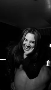 AliceVelvet_ Us Bilde 3