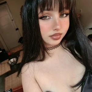 artemisa_aly Public  4. fénykép