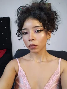 Sexy look od Putaku_San  snímek