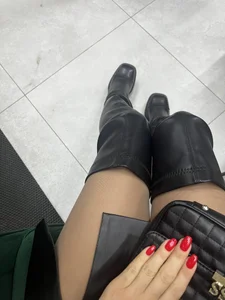 Izabella_Bella Foots 🦵🏼🦵🏼 Pic 6