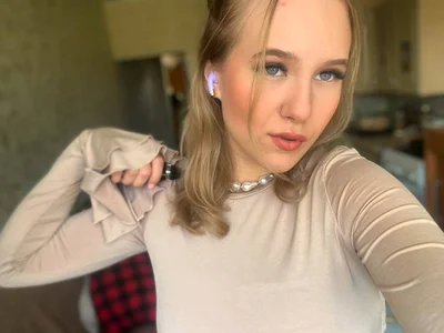 Casey_Sweeet Meow meow Pic 6